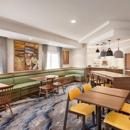 Fairfield Inn Erie Millcreek Mall Екстериор снимка
